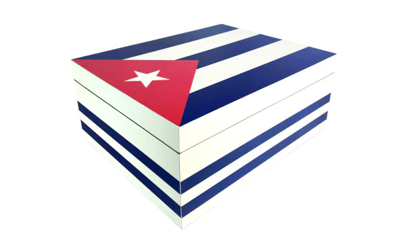 Humidor alb cu steagul cubanez pentru 50-75 de trabucuri