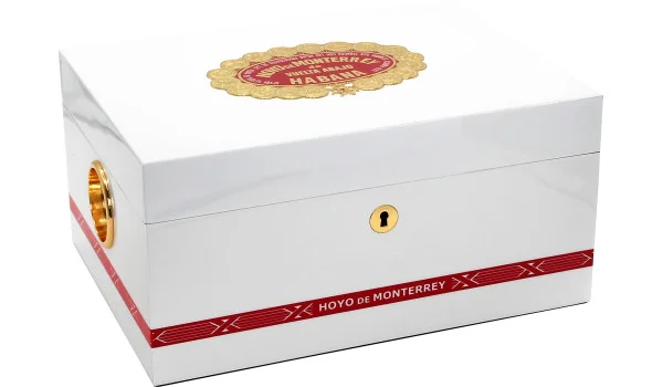 Hoyo de Monterrey Global Brand Humidor 30-50 de trabucuri